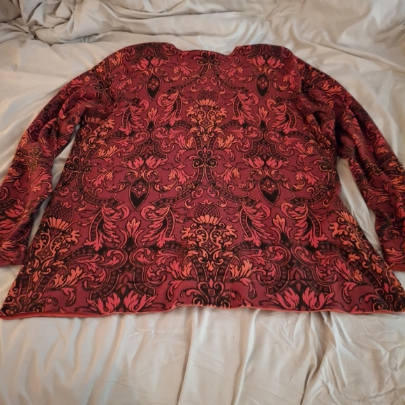 Isaac Mizrahi Live Women's Red and Black Patterned Long Sleeve Sweater - Picture 8 of 8